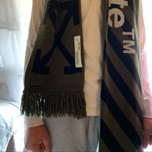 OFF-WHITE Arrows Scarf (SS19)